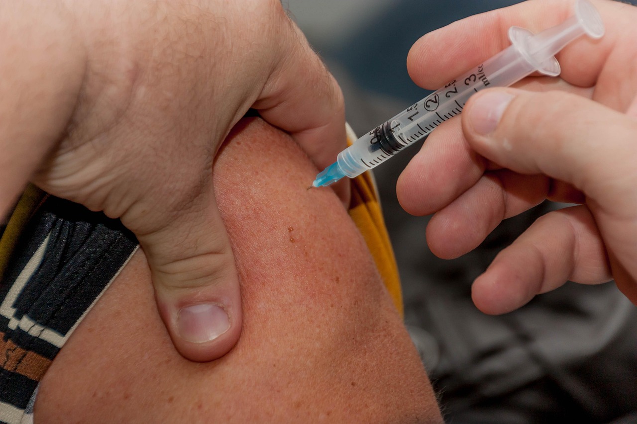Influenza cases and hospitalizations rise across US due to H3N2 dominance
