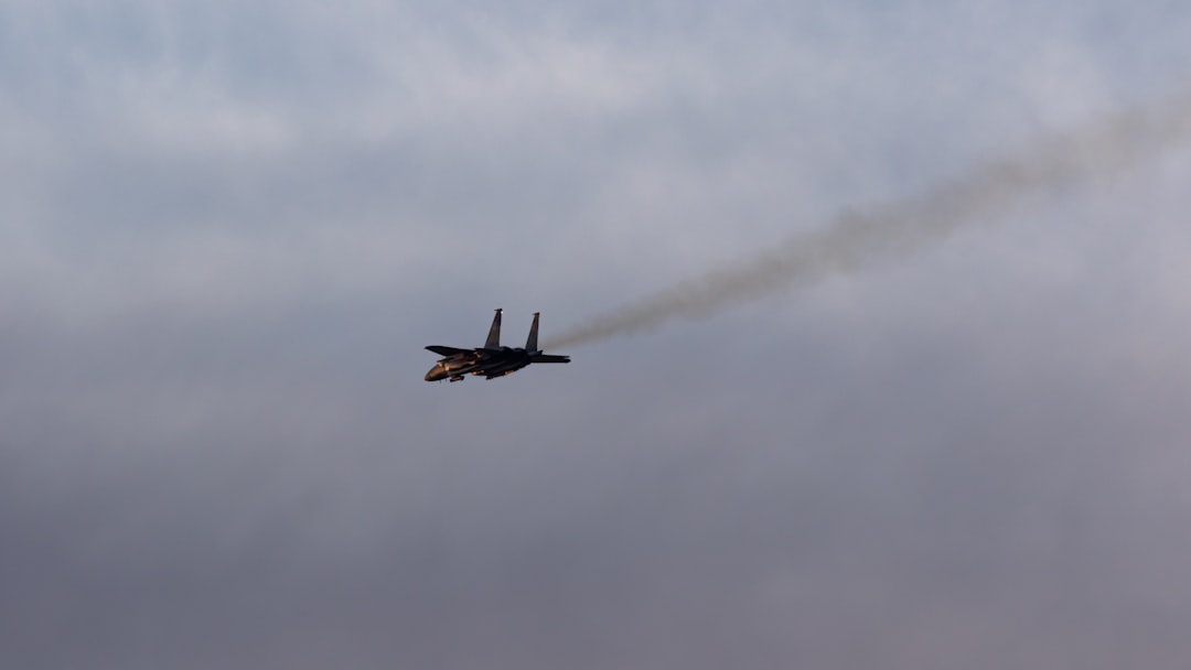 US Launches Airstrikes and Captures Venezuelan President Nicolás Maduro