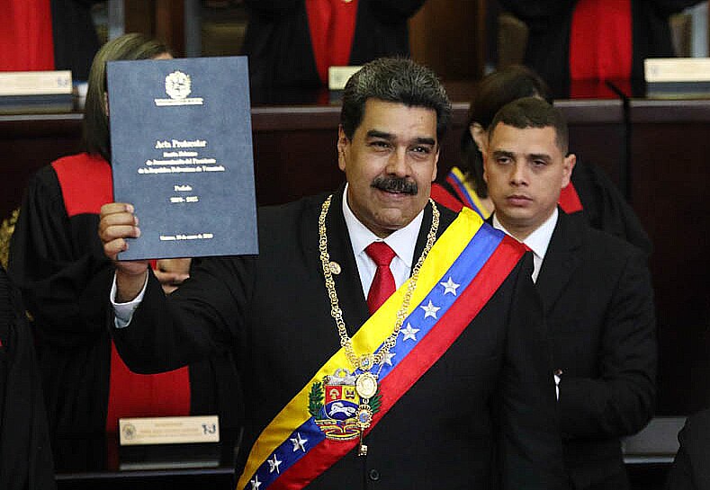 U.S. Conducts Military Operation in Venezuela, Captures Nicolás Maduro