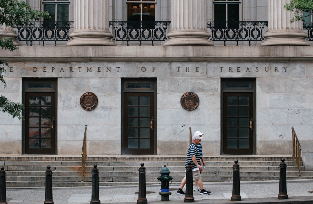 Federal Reserve Signals Earlier and Steeper 2026 Rate Cuts as Inflation Cools