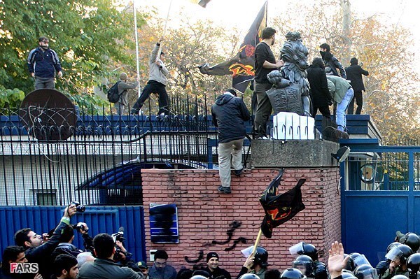 UK Temporarily Closes Embassy in Tehran