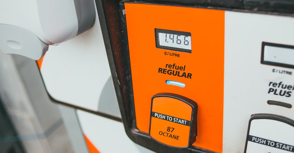 Gas Price Rise Amid Iran Conflict Challenges U.S. Political Messaging