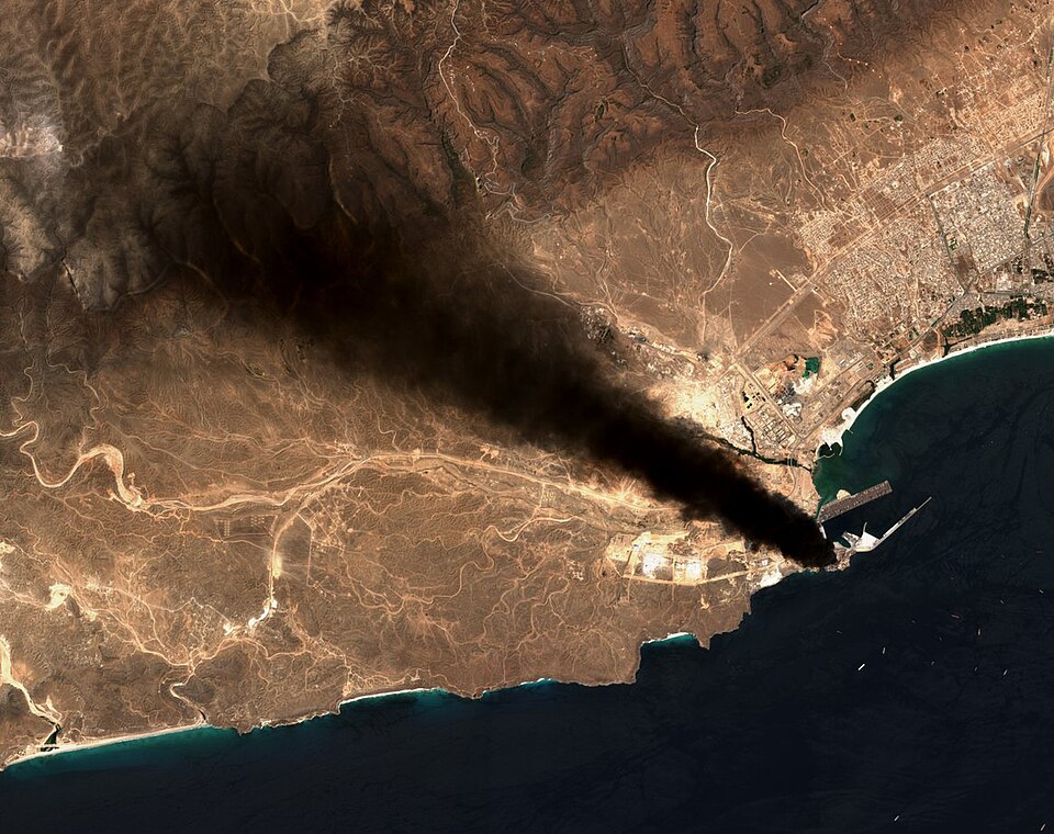 U.S. Conducts Strikes on Iranian Ports After Attacks on Navy Ships in Strait of Hormuz