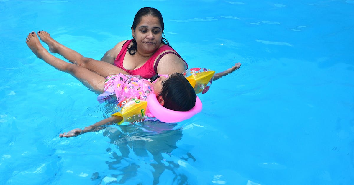 Water Safety Experts Warn of Drowning Risks During UK Heatwave