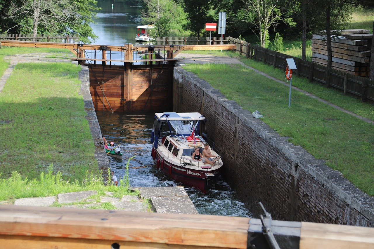Chinese-made "Mega-Dinghies" Used in Record-Breaking Channel Crossings