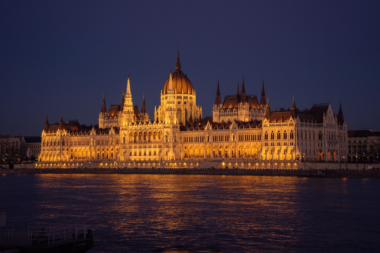 Australian Parliament Sees Bipartisan Cooperation on Gambling, NDIS, and Budget Issues