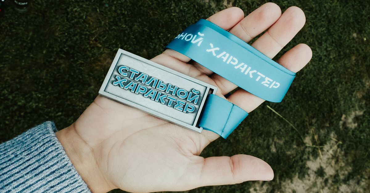 Sydney Marathon Medal Features Munich Stadium Instead of Sydney Landmark